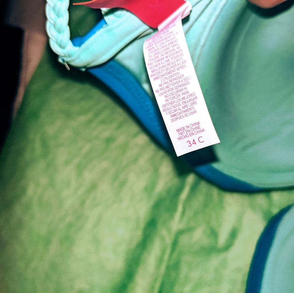 Victoria secret BUNDLE AND SAVE I ALSO ACCEPT - Picture 4 of 4